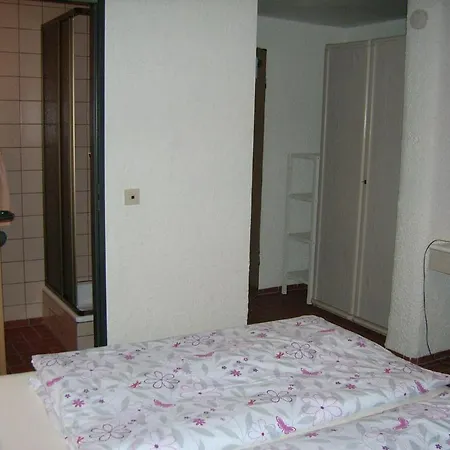 Guest house Gaestehaus Hochrhoenblick 3*