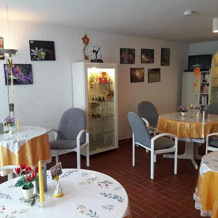 Gaestehaus Hochrhoenblick